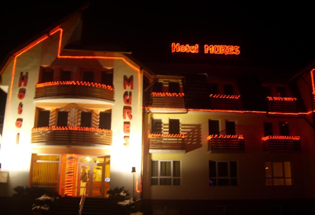 Hotel Mures Topliţa المظهر الخارجي الصورة